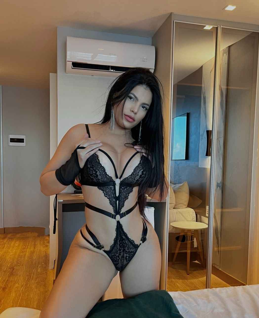Escort services MAZEIKIAI XPORTAL.LT has the largest range of escorts like Lola who want to satisfy your needs. 
