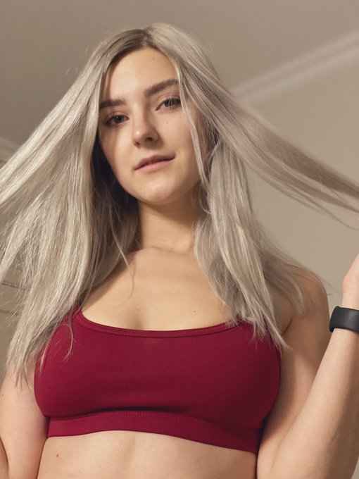 Eskorto paslaugos PANEVĖŽYS XPORTAL.LT turi didžiausią palydų ir escorts kaip Eva asortimentą, norinčių patenkinti Jūsų poreikius. Seksas su Eva