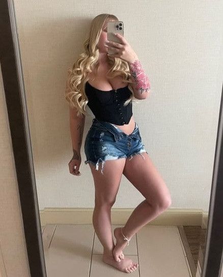 Escort services VILNIUS XPORTAL.LT has the largest range of escorts like Daniela Delzant who want to satisfy your needs. 